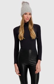 Lyla Grant Beanie With Fur-Free Fox (Faux Fur) Pompom