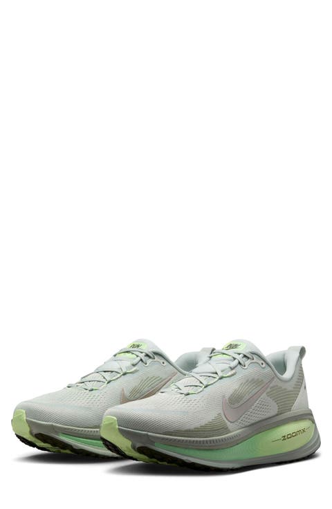 Vomero 18 Running Shoe (Men)