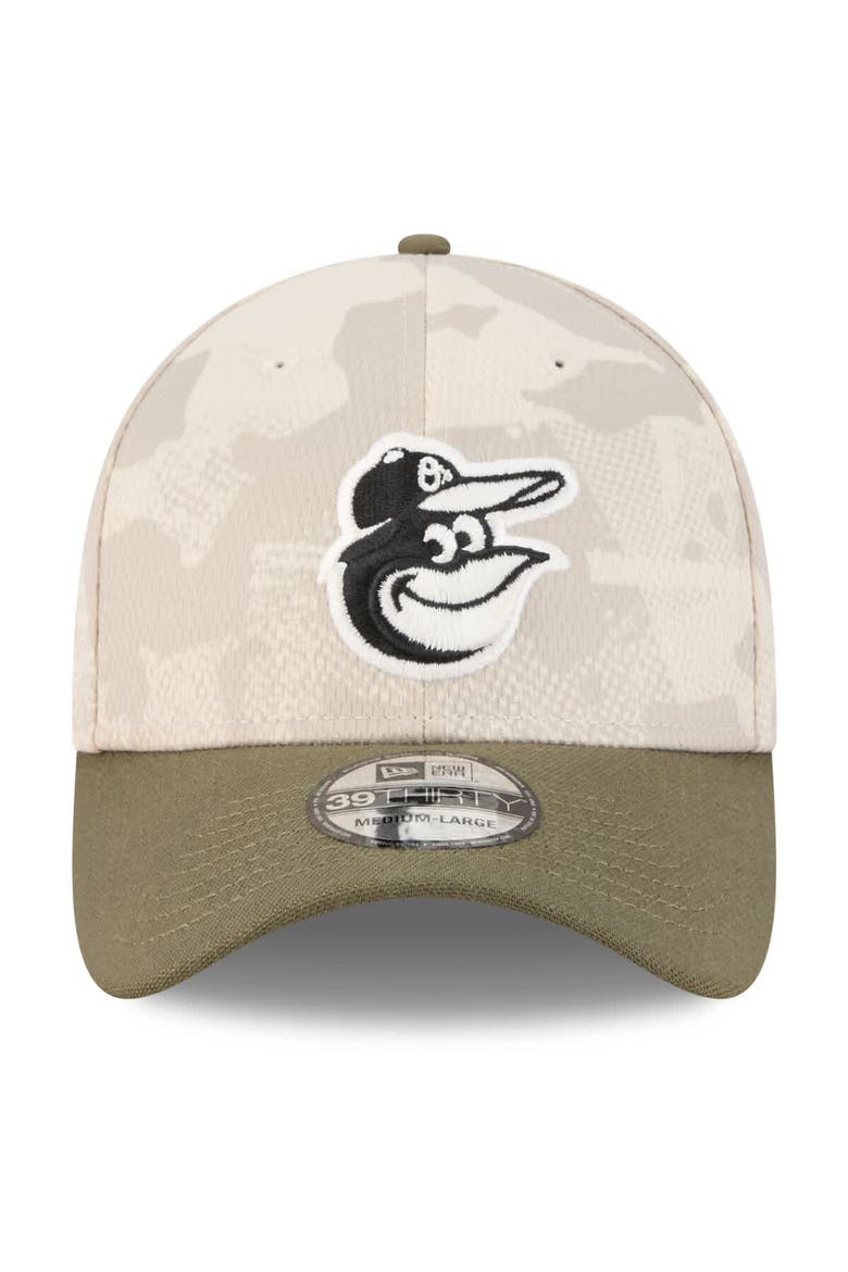 Men's New Era Light Beige/Olive Baltimore Orioles 2025 Armed Forces Day 39THIRTY Flex Hat, Alternate, color, Light Beige