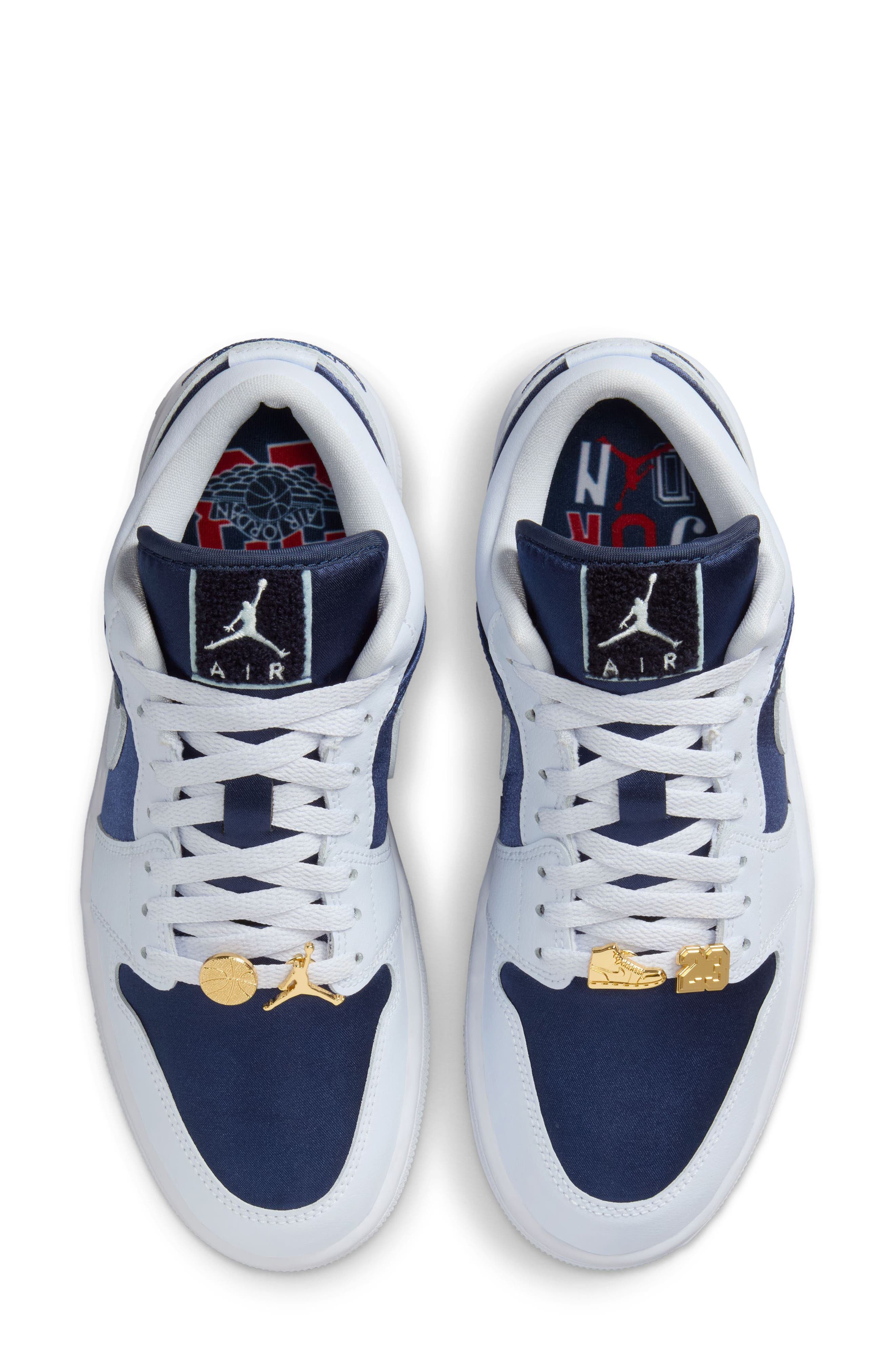 Air Jordan 1 Low SE Basketball Sneaker, Alternate, color, FOOTBALL GREY/ MIDNIGHT NAVY