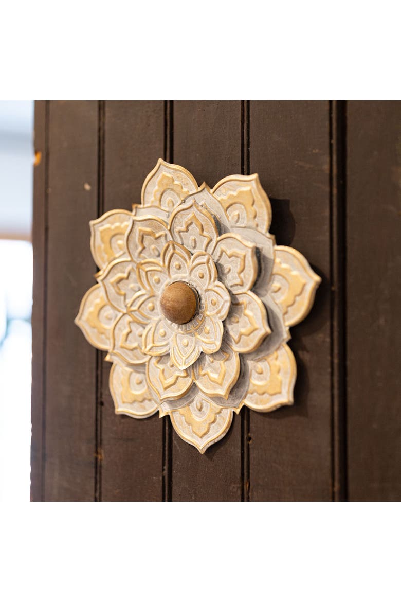 Small 8 x 8  inch Distressed Patina Metal Layered Flower Wall Décor, Alternate, color, Silver
