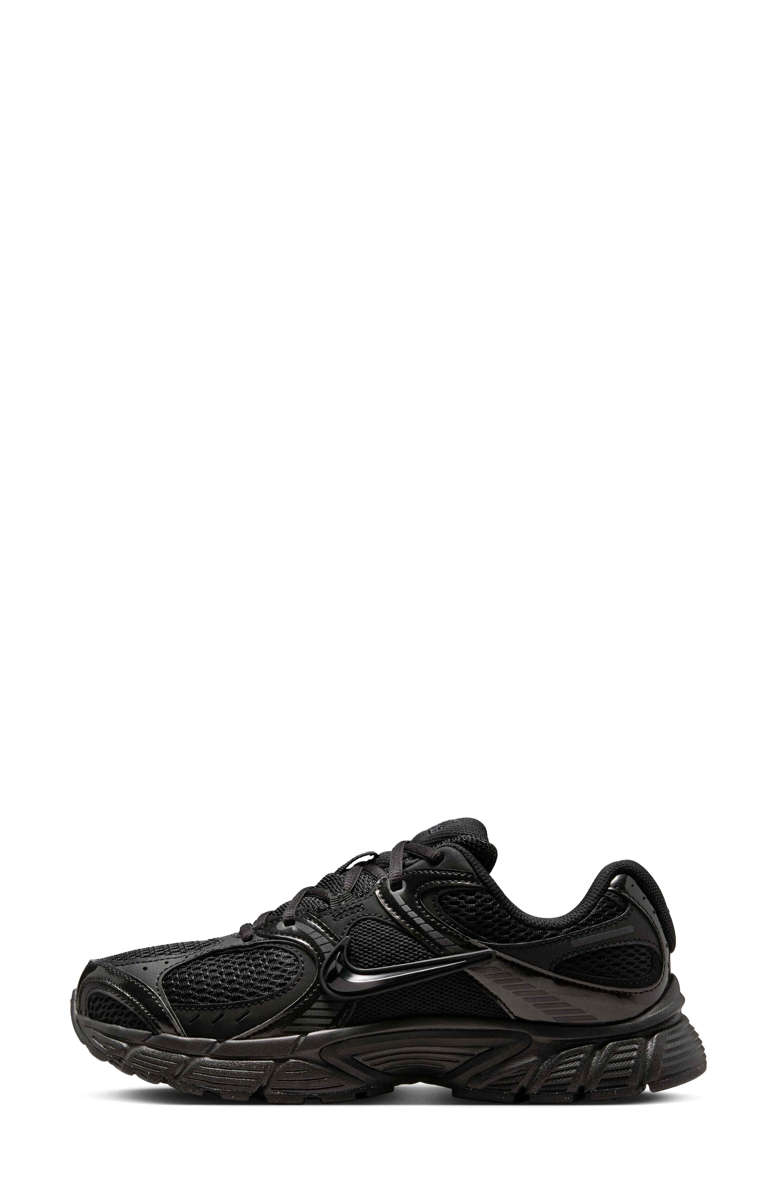 Nike V5 RNR Sneaker, Alternate, color, 