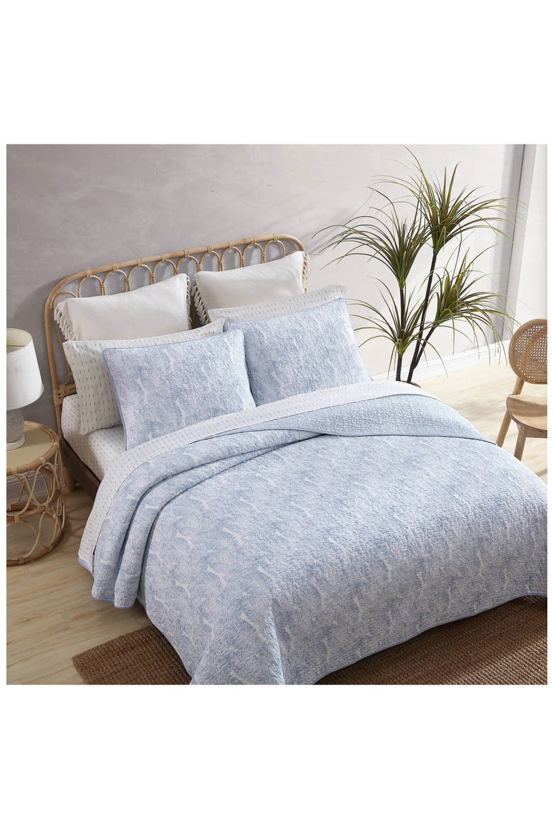 Distressed Water Leaves Reversible Quilt & Sham Set, Alternate, color, BLUE SKY