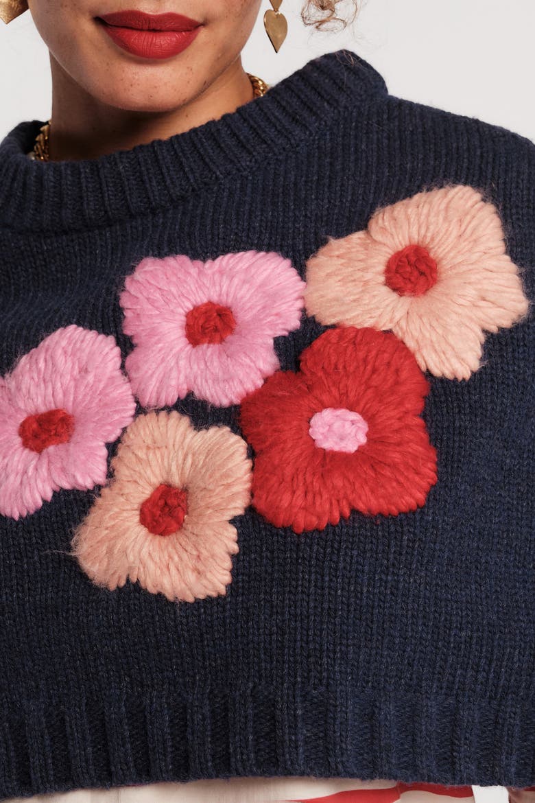 Emma Shrug Poppy, Alternate, color, Navy/Multi
