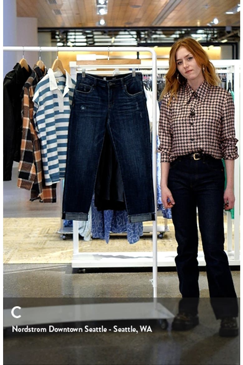 Amy Crop Slim Jeans video
