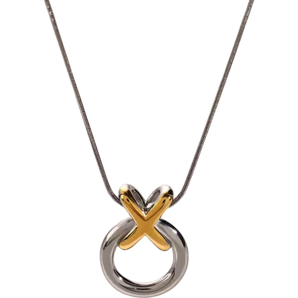 Macrae & Co . Love & Hugs Pendant Necklace In Gold