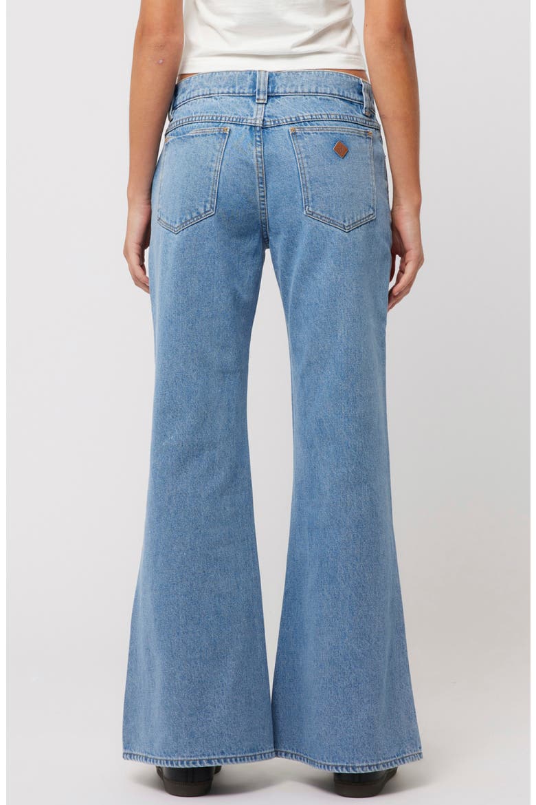 '99 Gigi Baggy Flare Leg Jeans, Alternate, color, MID BLUE