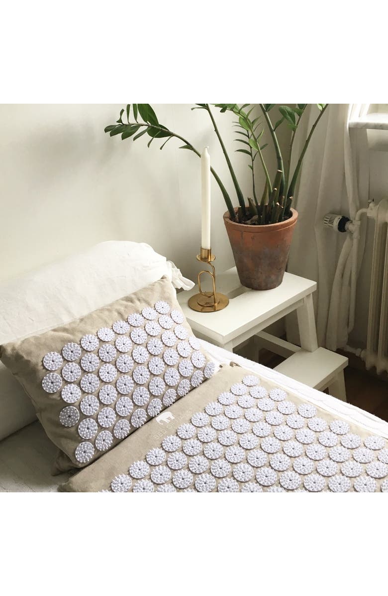 BED OF NAILS Bon Original Premium Eco Acupressure Pillow, Alternate, color, NO COLOR