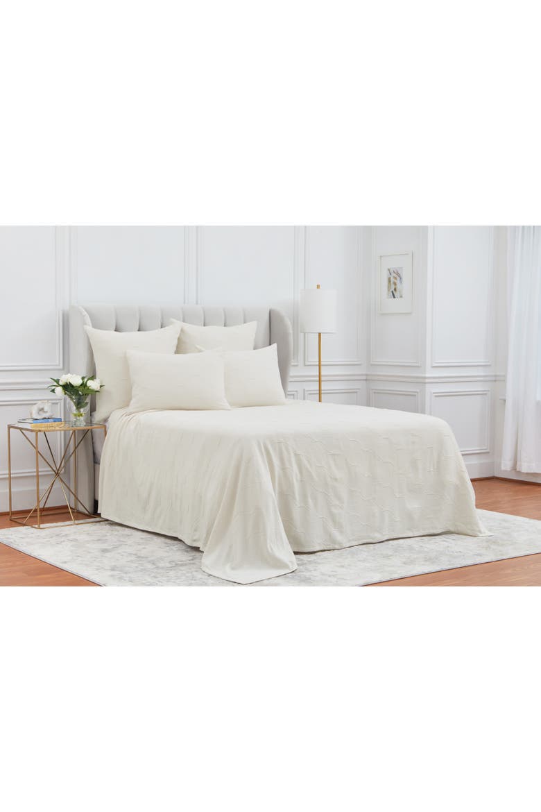 Elaine Matelass King Quilt, Alternate, color, Off-White