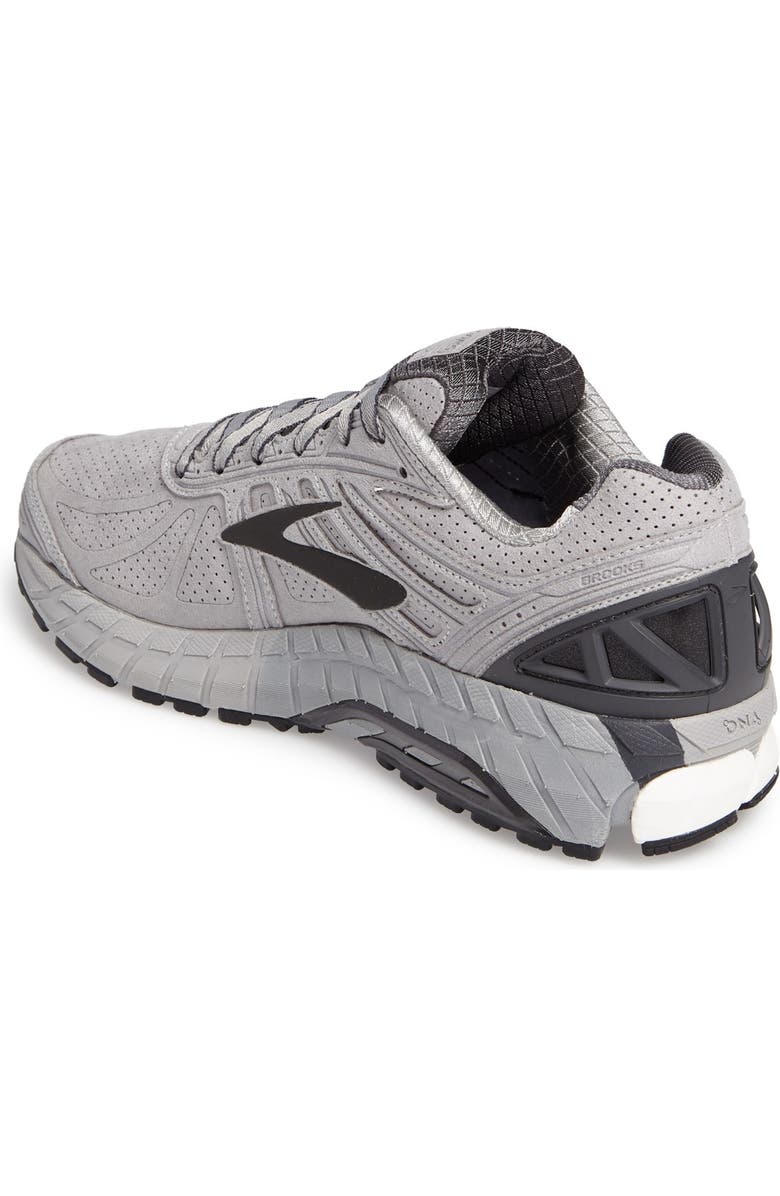 Brooks Beast 16 LE Running Shoe, Alternate, color,