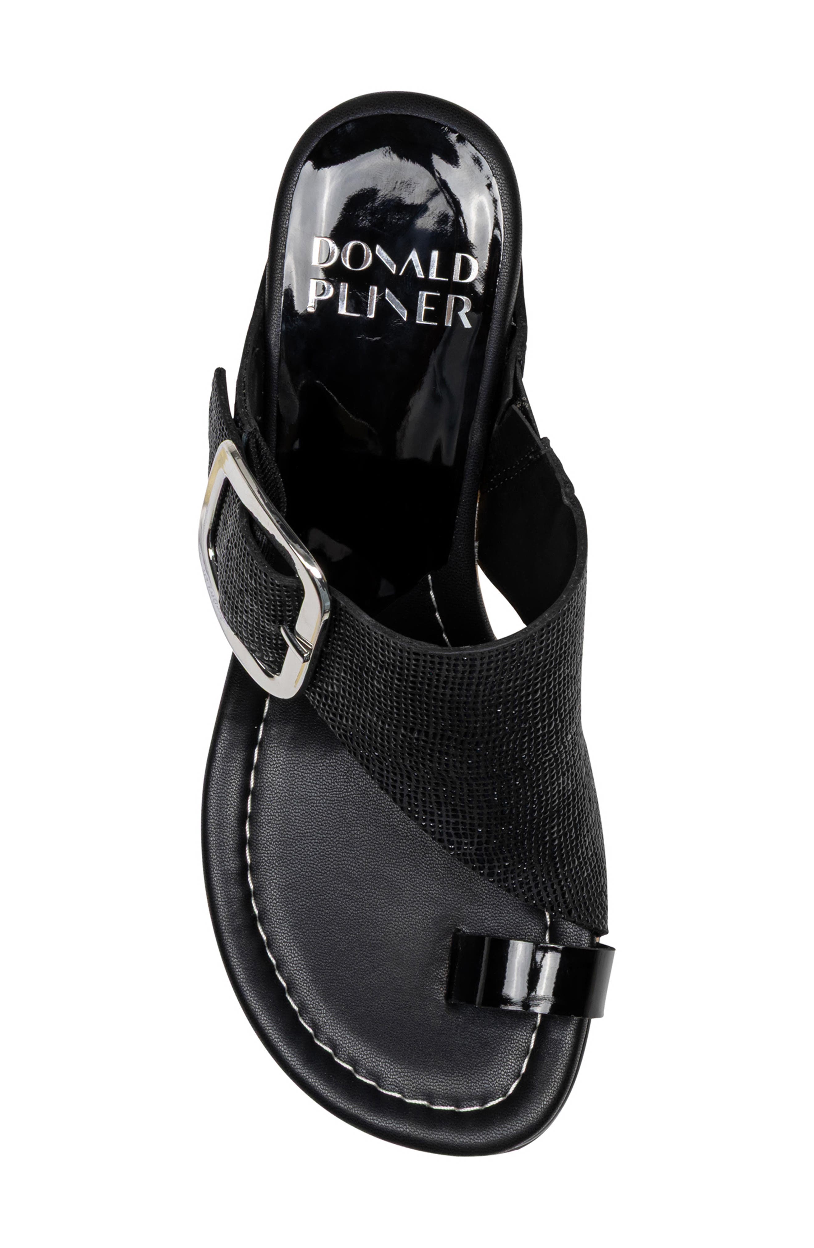 Donald Pliner Gyer Buckle Sandal, Alternate, color, Black