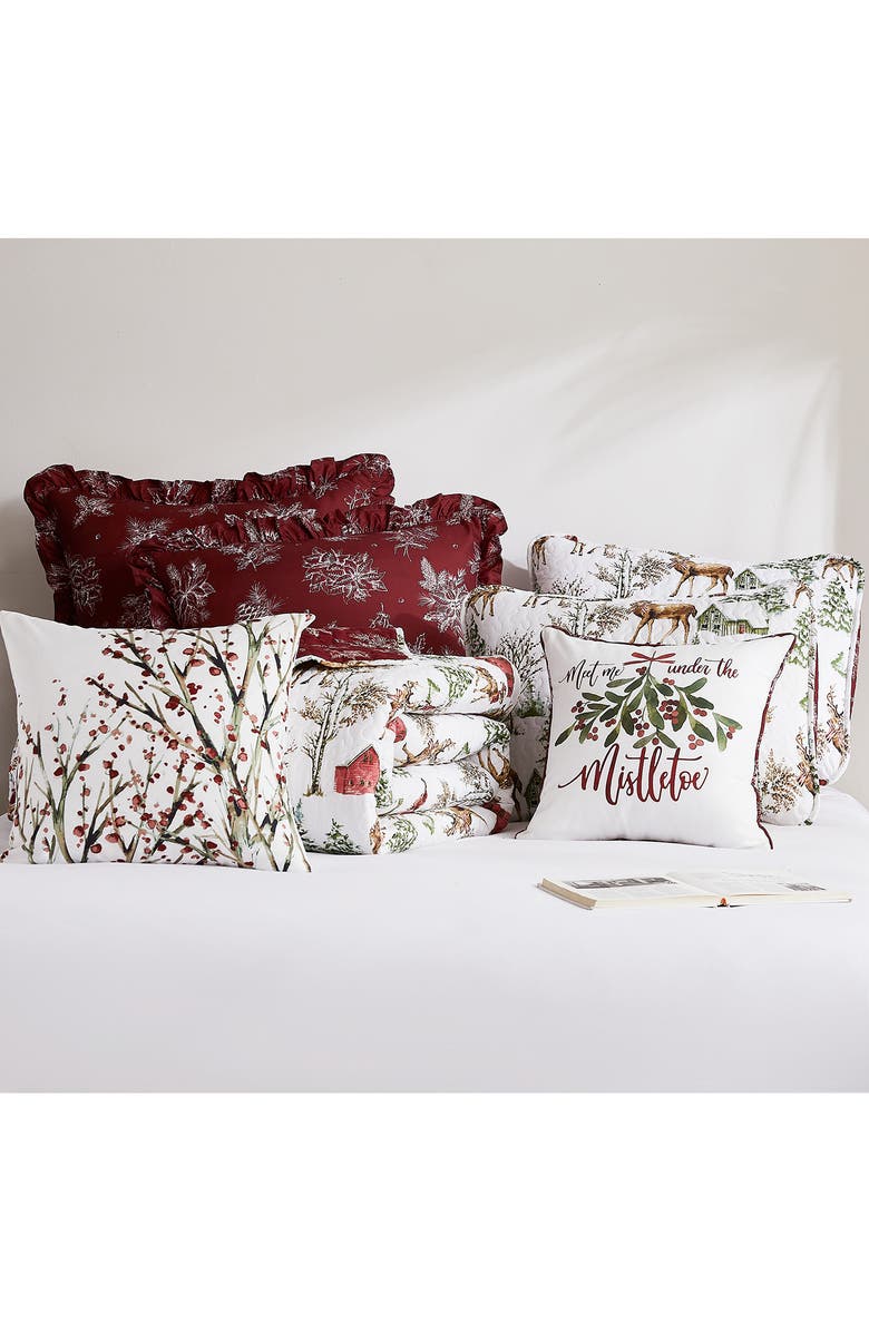 SOUTHSHORE FINE LINENS White Christmas Oversize Holiday Quilt Set, Alternate, color, White Christmas