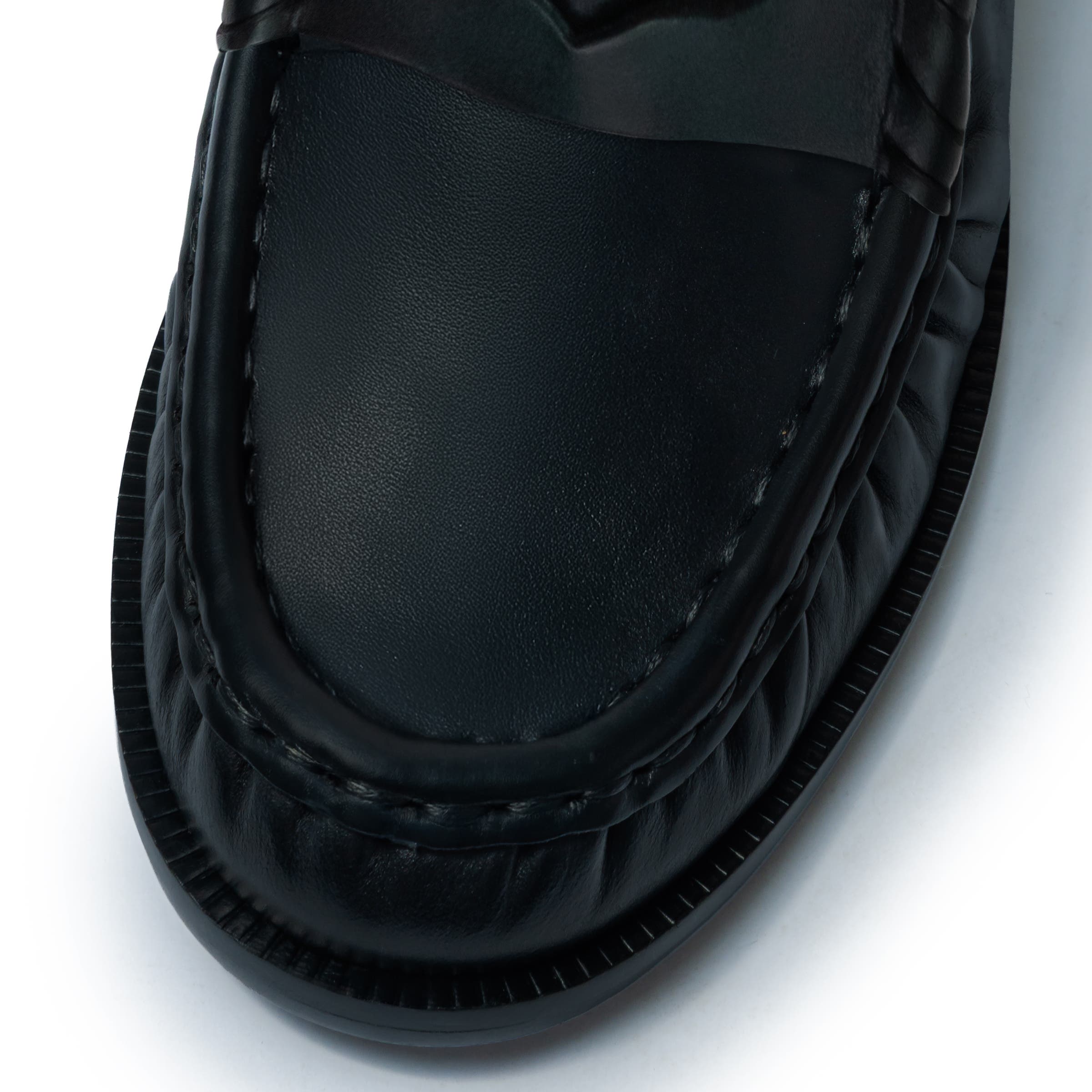 Bernardo Footwear Tilda Penny Loafer, Alternate, color, Black