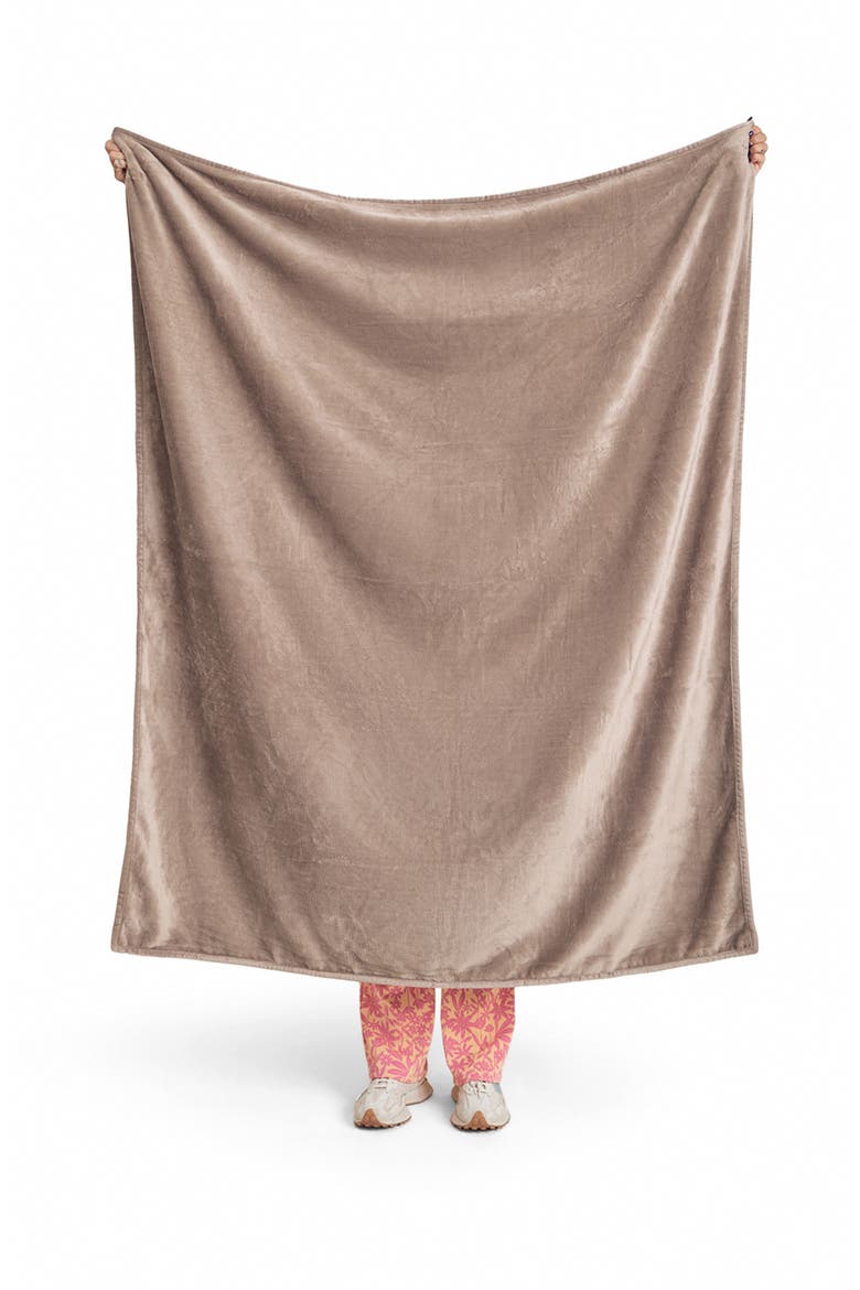 Lil' Marsh Traveller Plush Blanket, Alternate, color, MOCHA SHAR-PEI