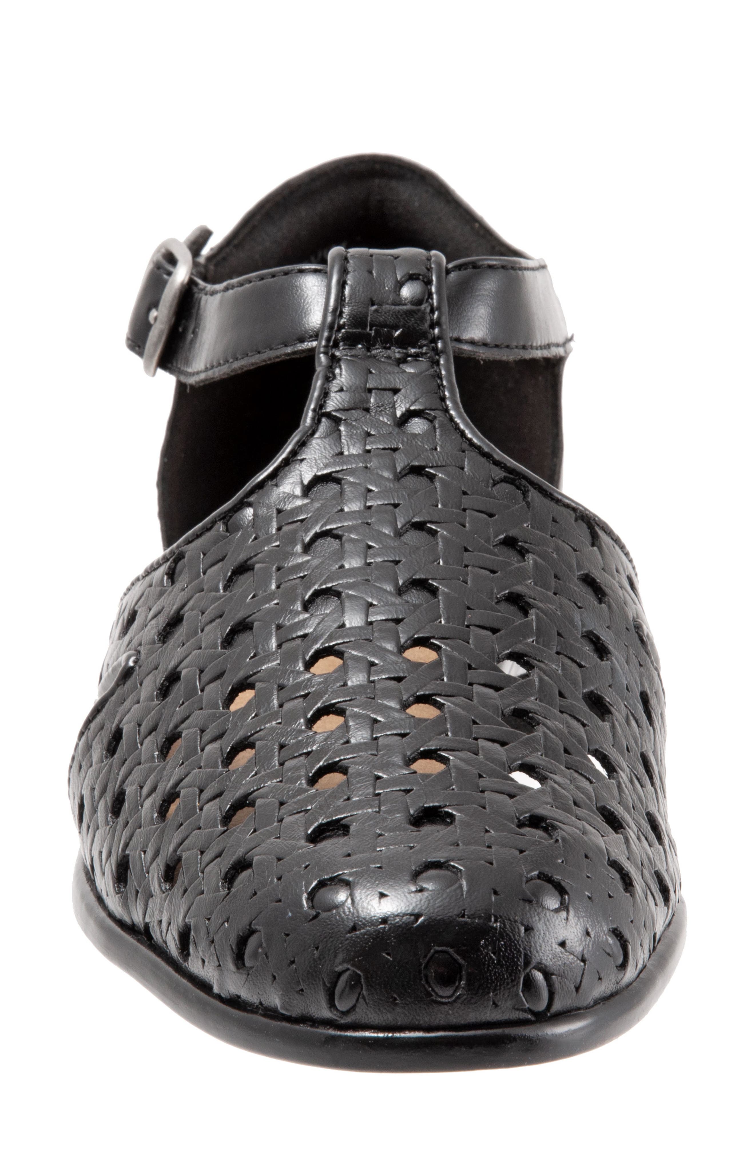 Trotters Leatha Open Weave Skimmer Flat, Alternate, color, 