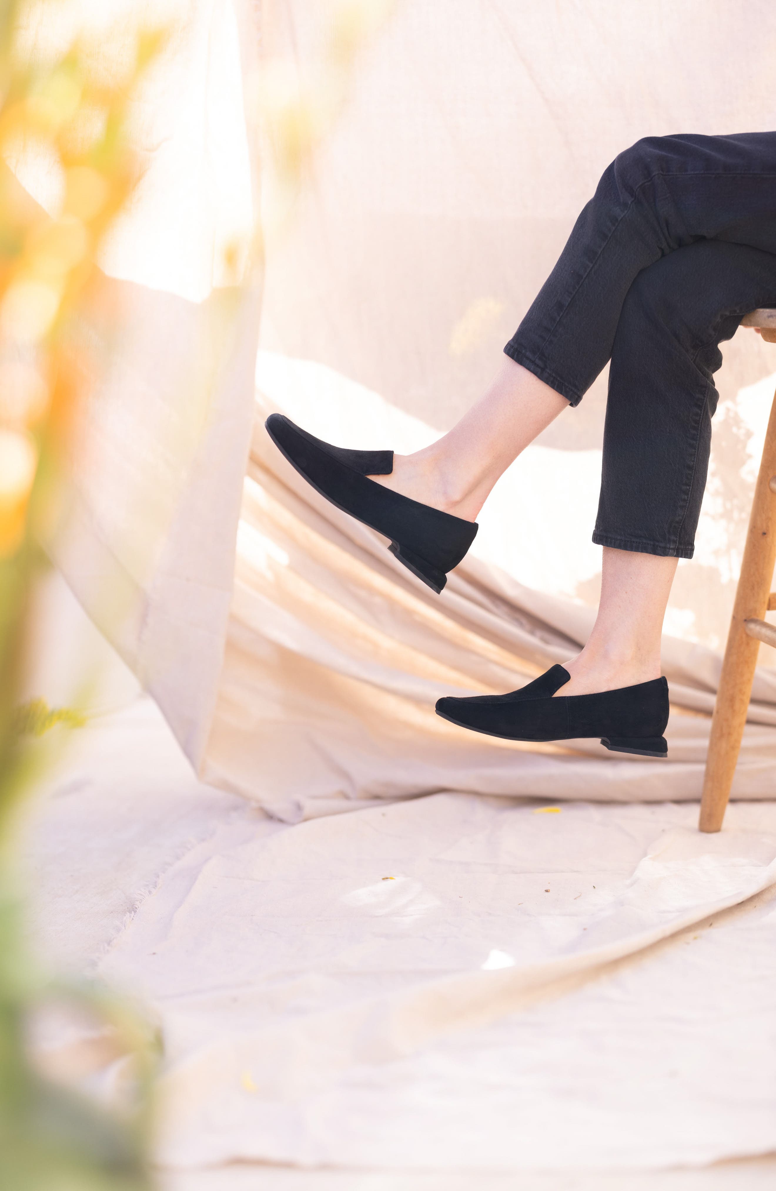 L'Amour des Pieds Tilda Apron Toe Flat, Alternate, color, Black