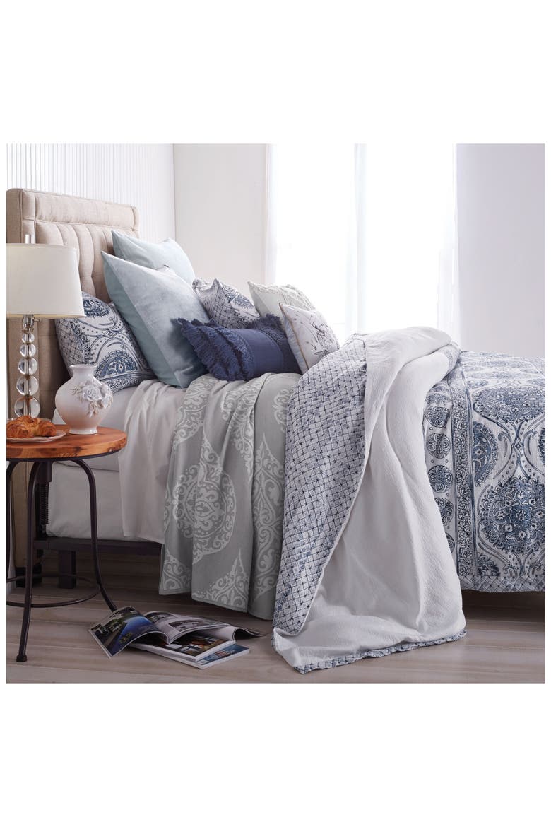 Matelassé Medallion Bedding Collection, Alternate, color, BLUE