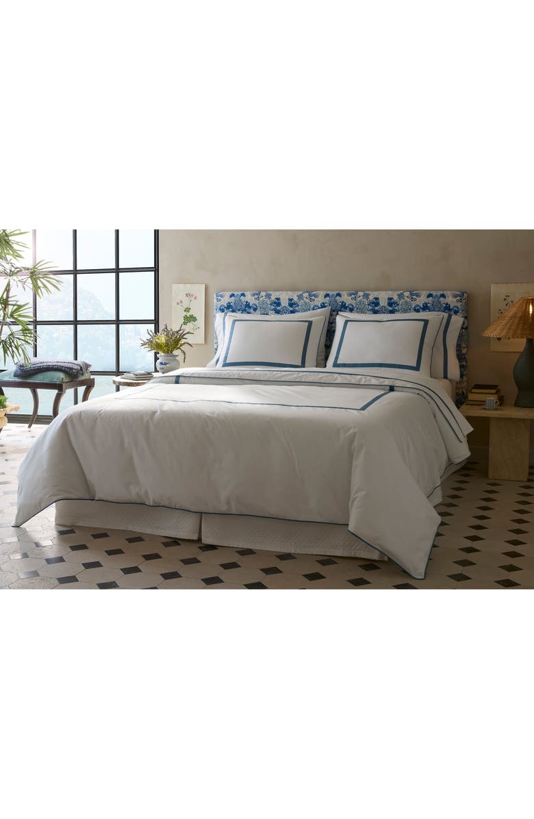 Matouk Louise Duvet Cover, Alternate, color, Silver