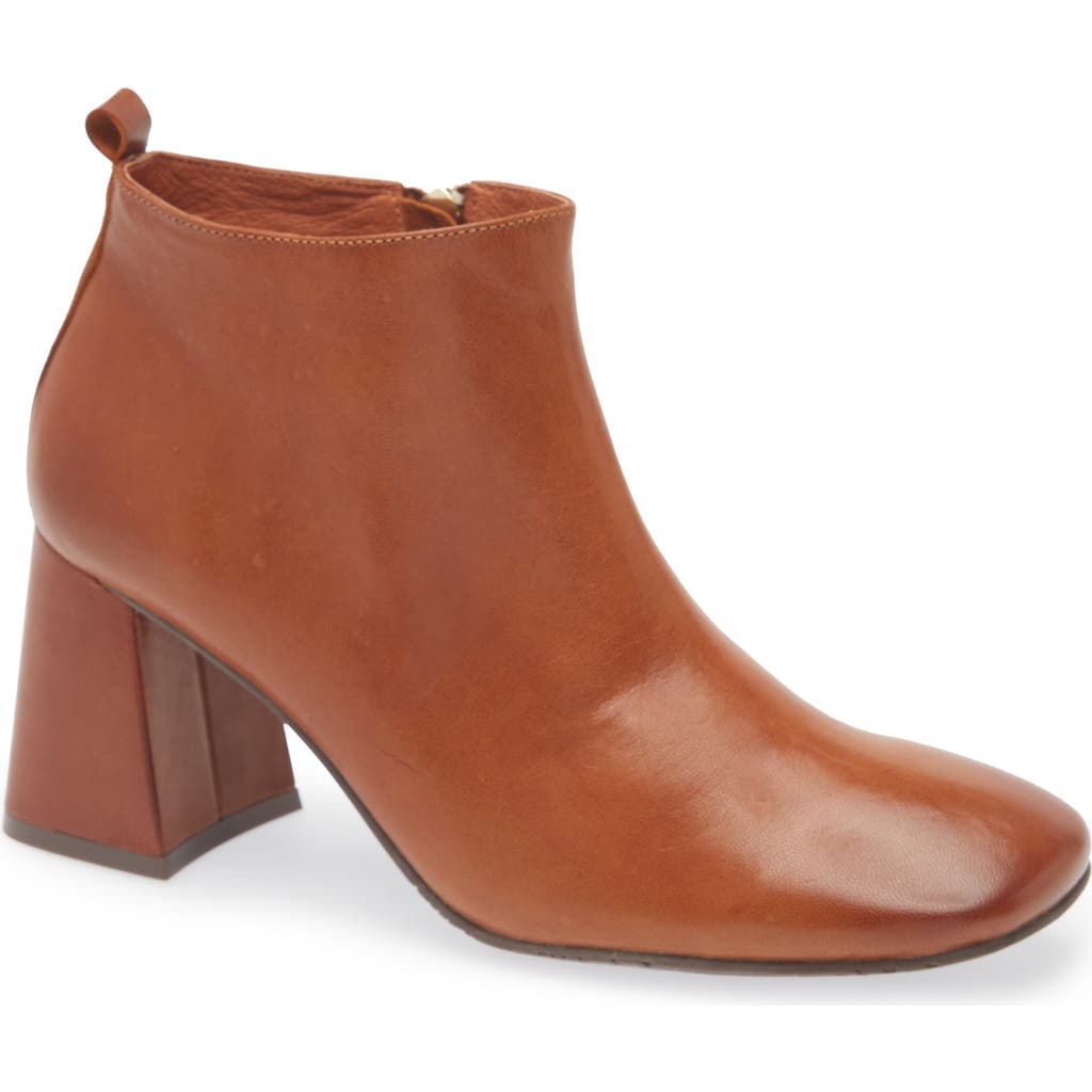 Chocolat Blu Hilla Block Heel Bootie In Brown Leather