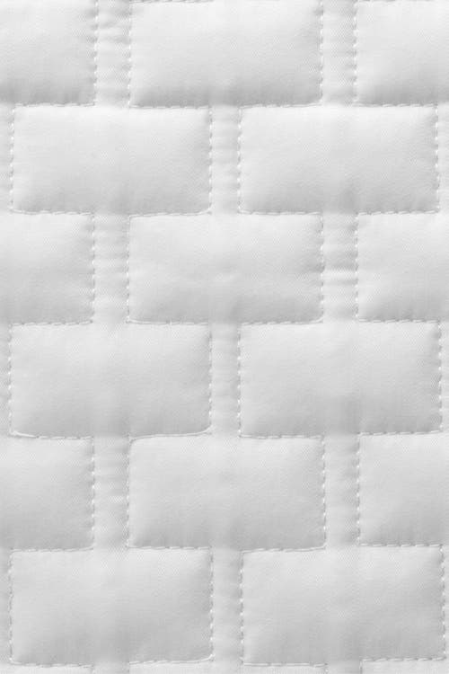 Bedvoyage Melange Viscose Cotton Blend Breathable Quilted Coverlet In Snow