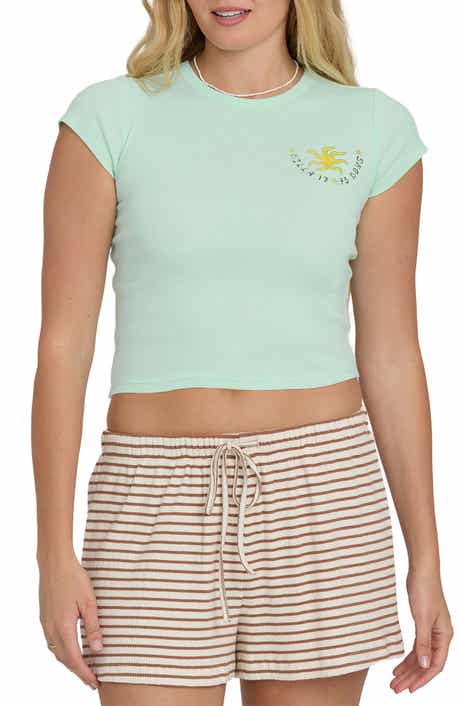 World Wanderer Crop Graphic T-Shirt