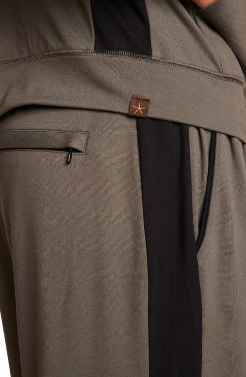 BAREFOOT DREAMS BAREFOOT DREAMS MALIBU COLLECTION® BUTTERCHIC TRACK PANTS