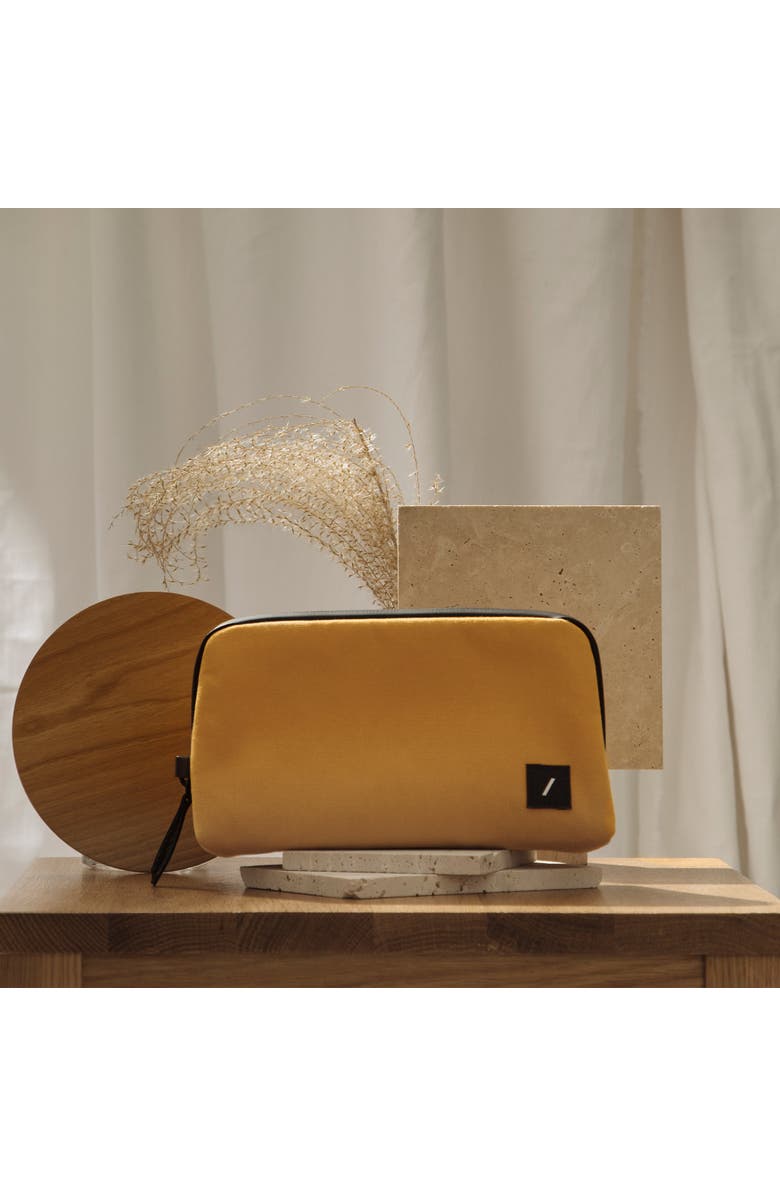 Native Union W.F.A Tech Organizer, Alternate, color, Slate Green