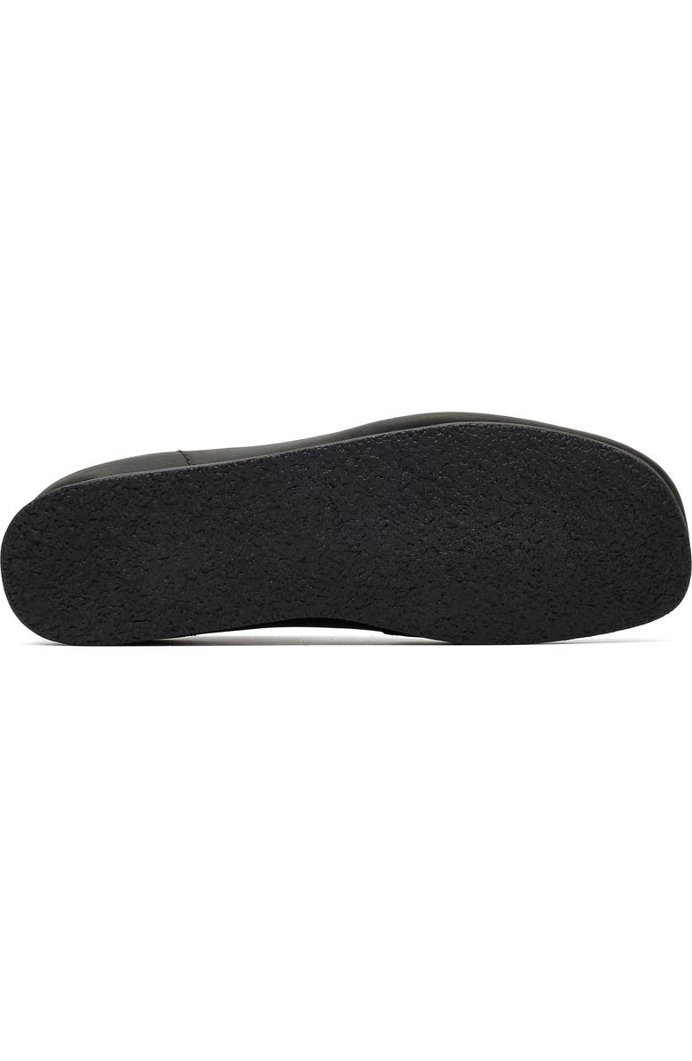 Clarks<sup>®</sup> Wallaston Low Chukka Boot, Alternate, color, Black