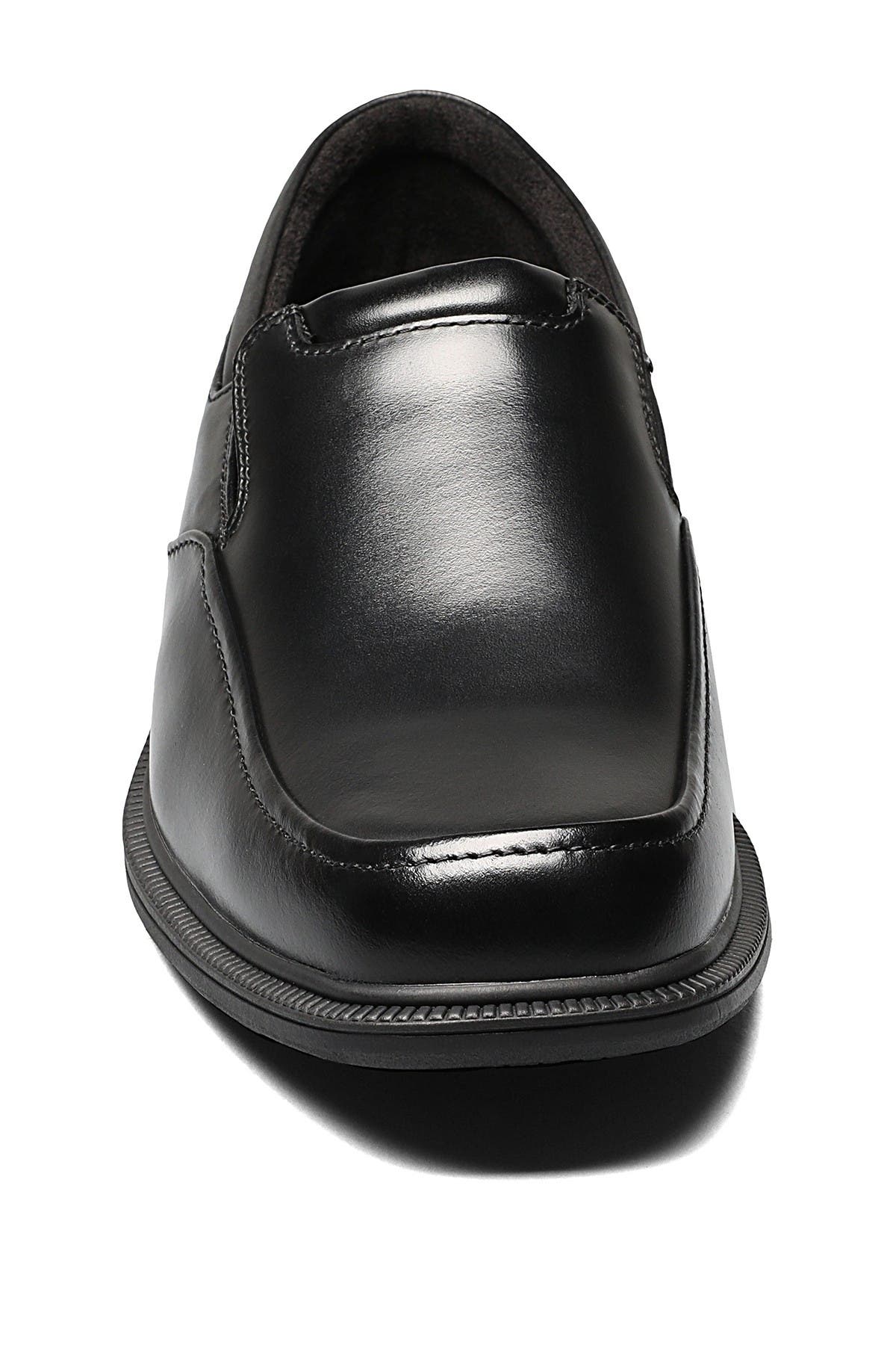 NUNN BUSH Lamont Moc Toe Slip-On Loafer - Wide Width Available, Alternate, color, 