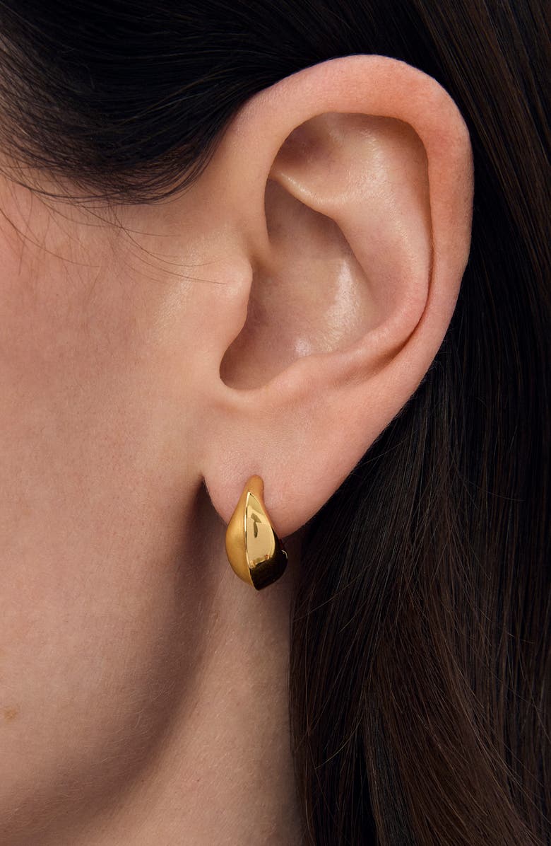 Dean Davidson Tao Huggie Hoop Earrings, Alternate, color, Gold