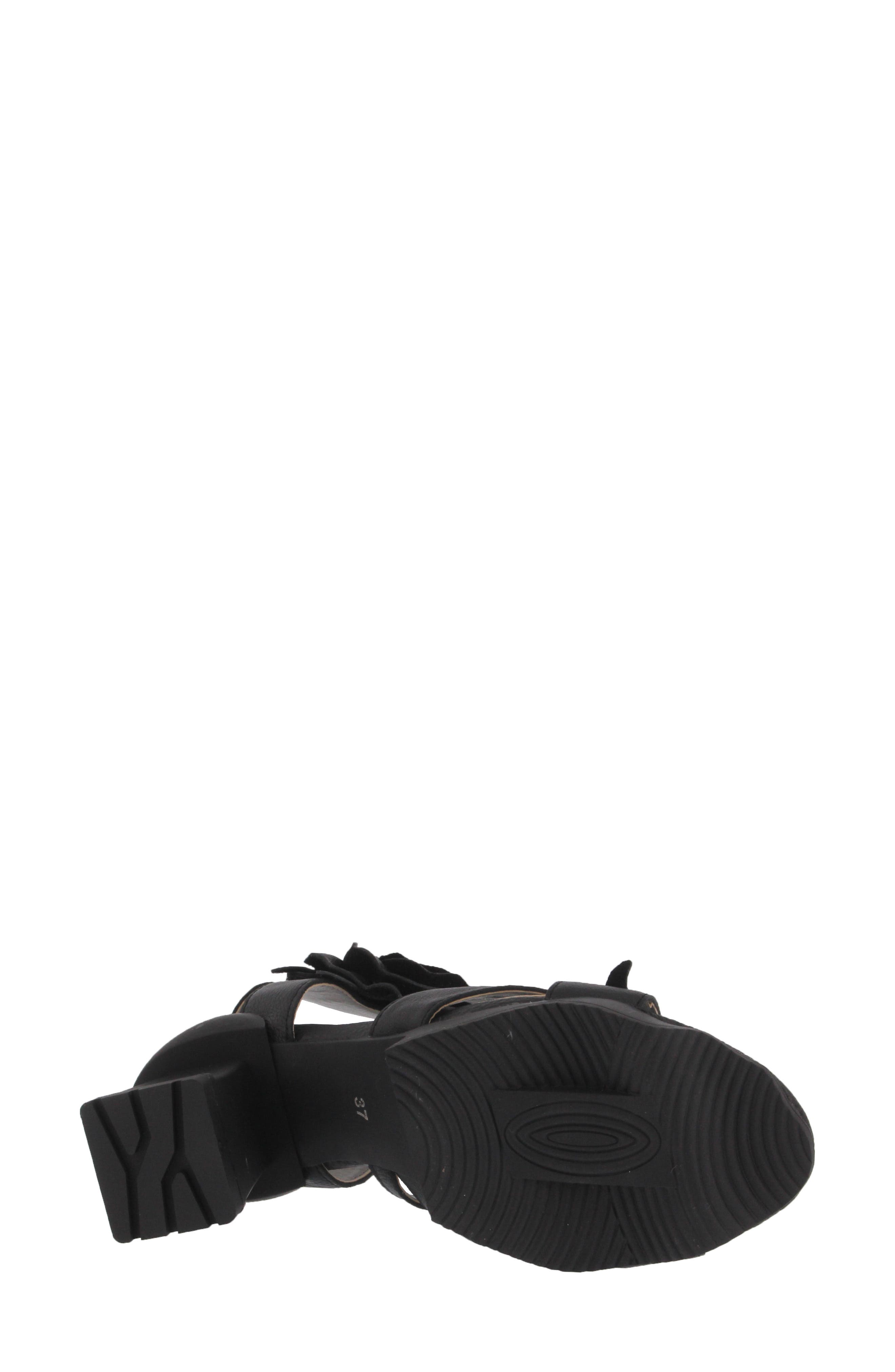 L'Artiste by Spring Step L'Artiste Shelly Sandal, Alternate, color, Black Leather
