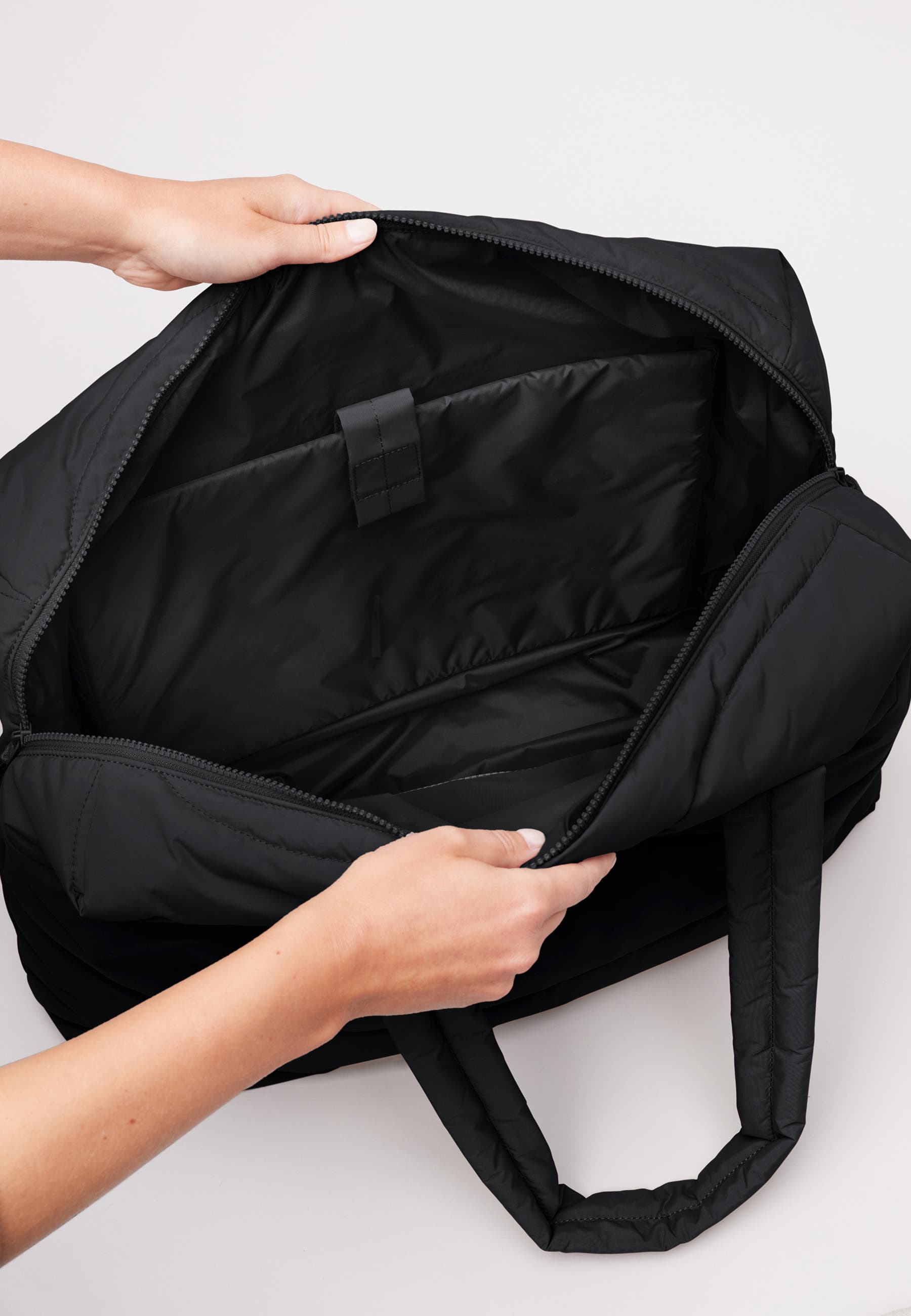 GOT BAG Wavy Puffer Recycled Nylon Everyday Laptop Bag, Alternate, color, Black