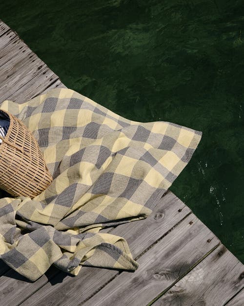 Mungo Picnic Blanket Cotton Rib Weave In Yellow Fig
