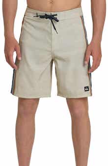 Fade Lines 19" Board Shorts