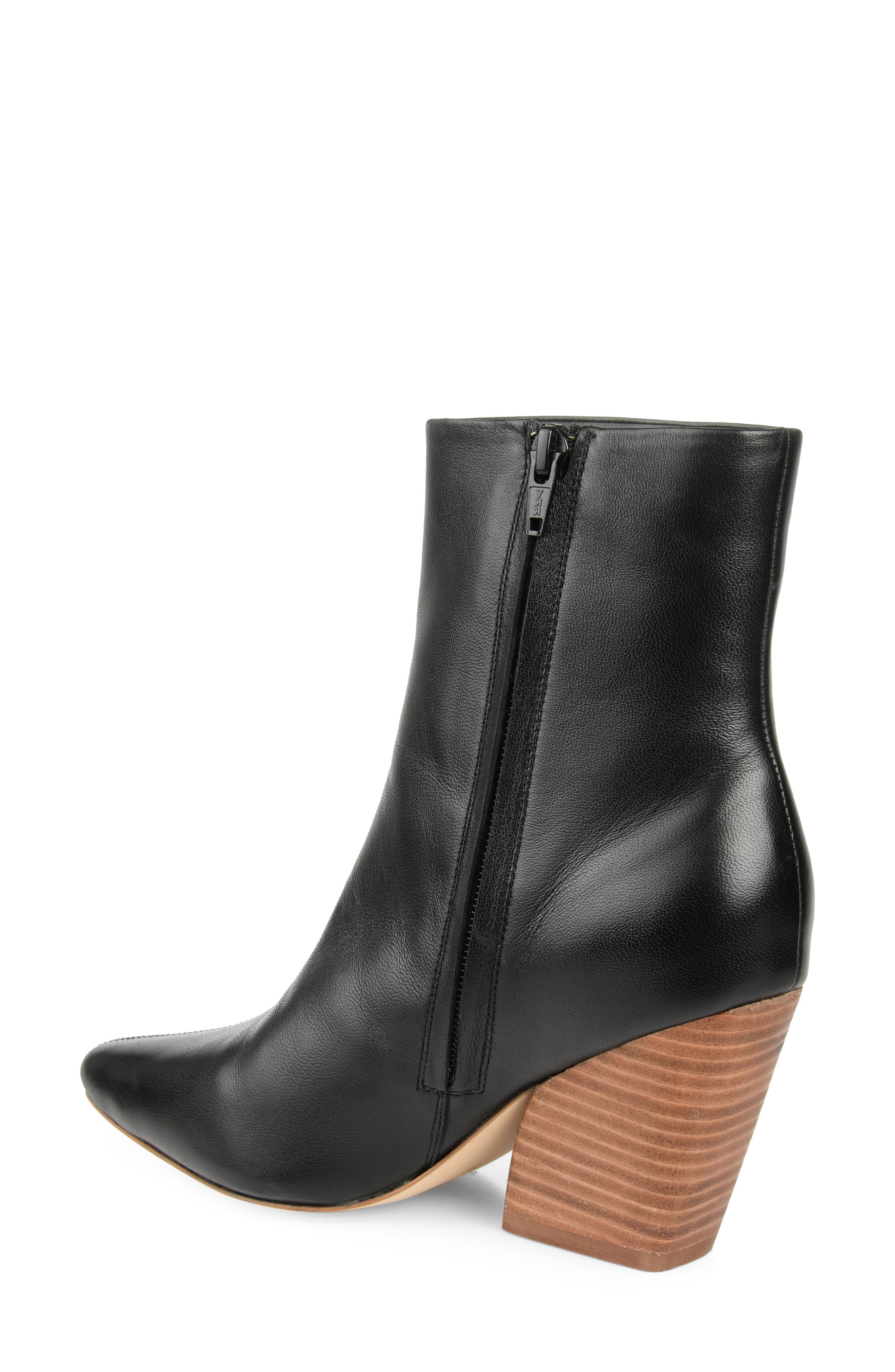 Journee Signature Hydra Leather Bootie, Alternate, color, 