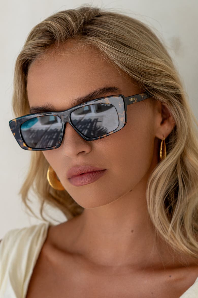 Lexi Cat Eye Sunglasses, Alternate, color, Tortoise / Gray