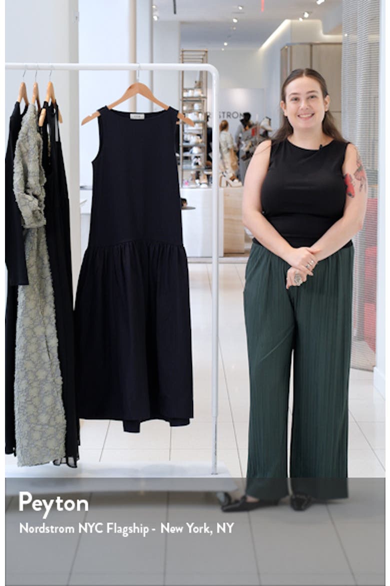 voluminous sleeveless midi dress Voluminous Sleeveless Midi Dress (Women)