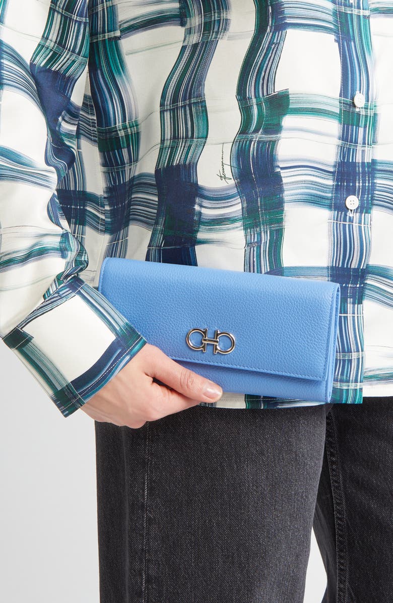 FERRAGAMO Double Gancio Leather Wallet On A Chain, Alternate, color, Bleuet/ Oxford Blue