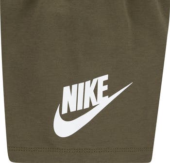 Club Logo T-Shirt & Shorts Set