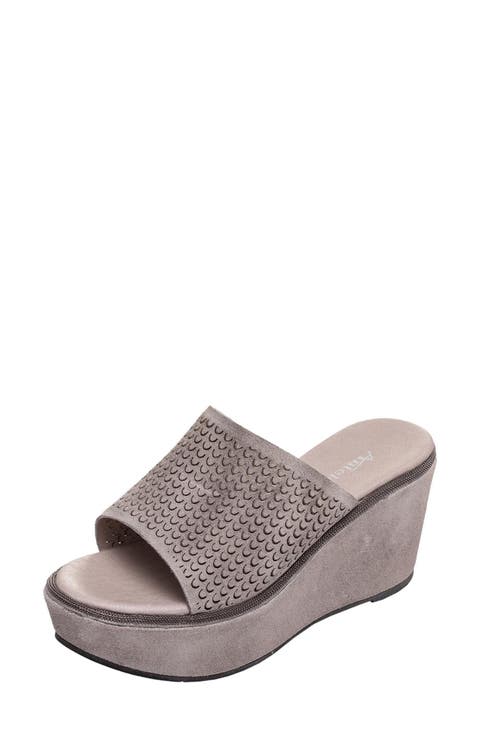 Kinsley Platform Slide Sandal (Women)