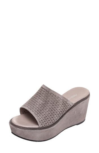 Antelope Kinsley Platform Slide Sandal In Light Grey