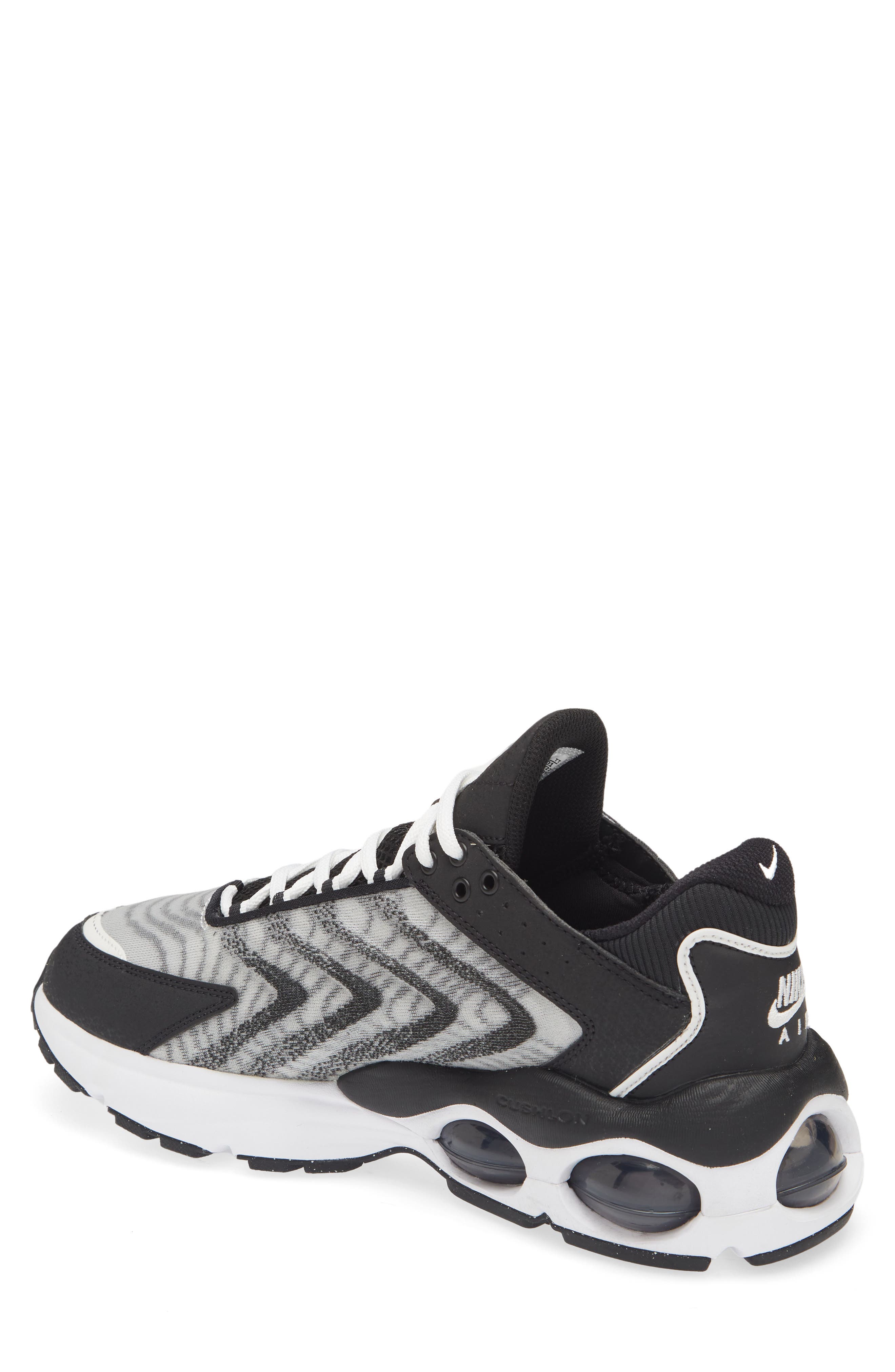 Nike Air Max TW Sneaker, Alternate, color, 