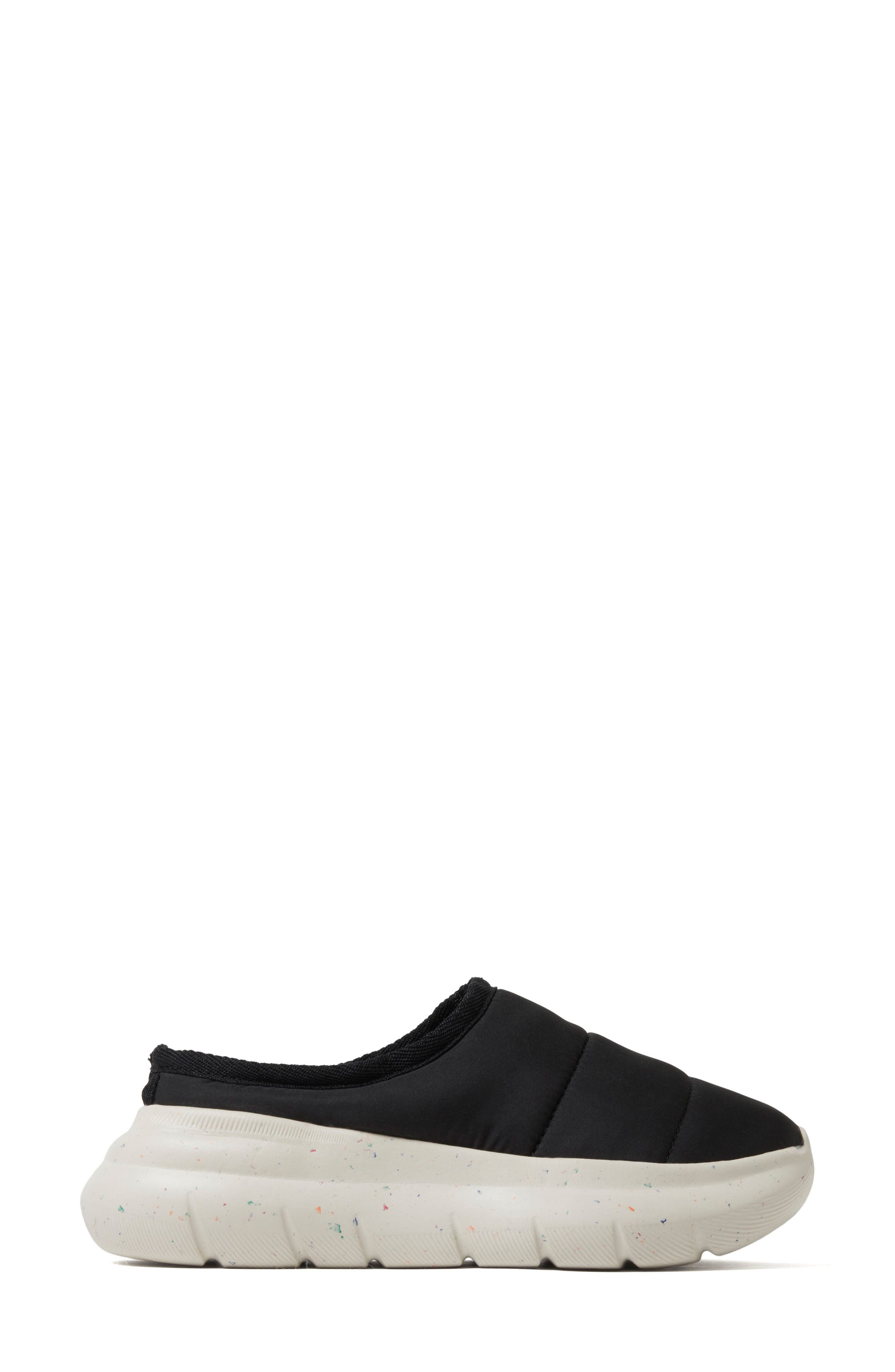 DEARFOAMS Ontario ReGrind Energy Return Clog Sneaker, Alternate, color, Black