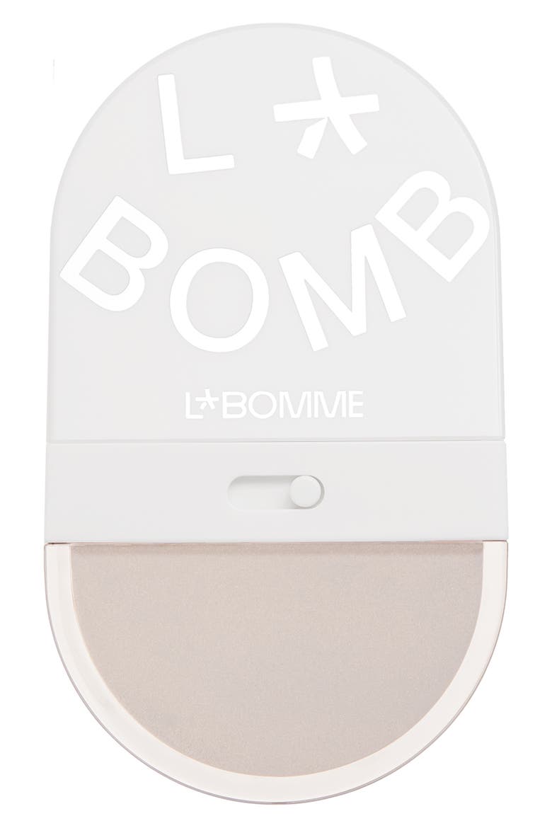La Bomb Highlighting Powder video