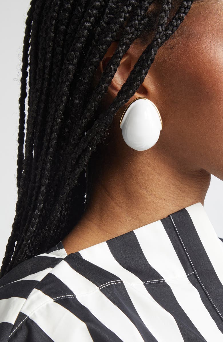 Jacquemus Les Boucles Raisin Oval Earrings, Alternate, color, Gold / White 277
