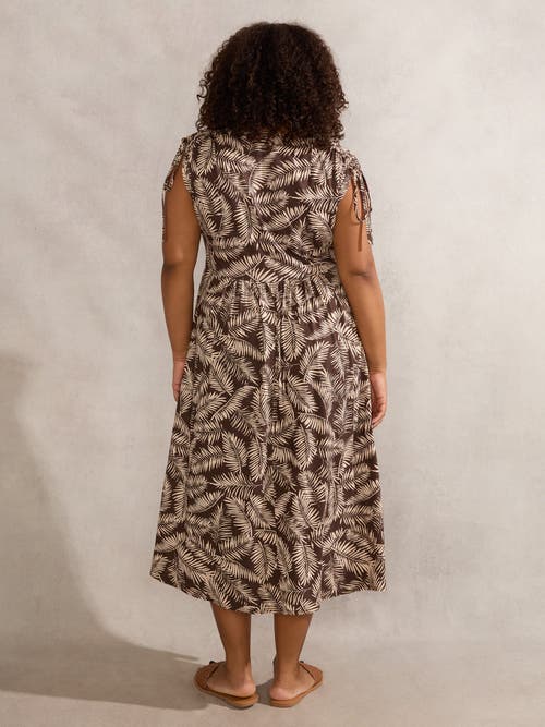 Live Unlimited Leaf Print Drawstring Sleeve Dress In Brown