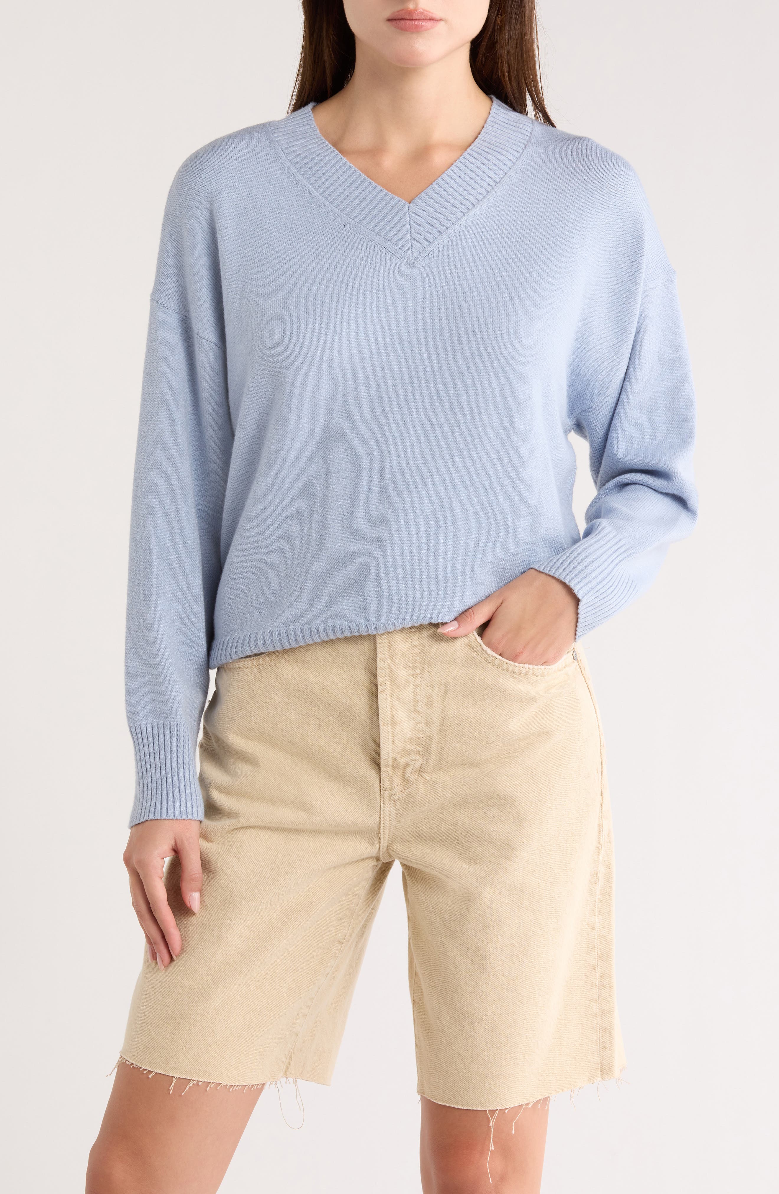 Vigoss V-Neck Sweater