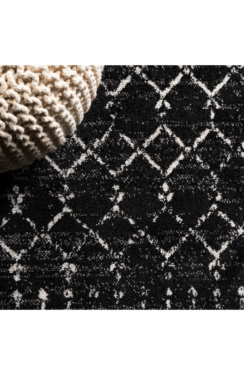 JONATHAN Y Moroccan HYPE Boho Vintage Diamond Round Area Rug, Alternate, color, Black/Ivory