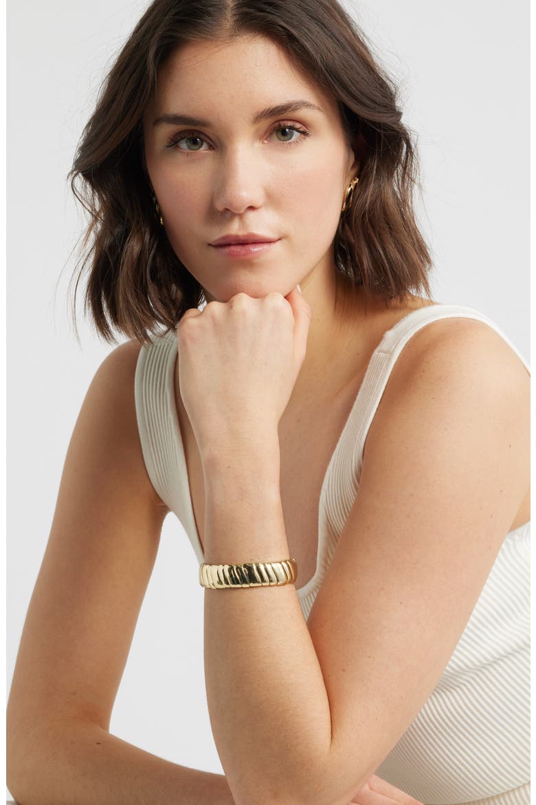 Wavy Link Stretch Bracelet, Alternate, color, GOLD