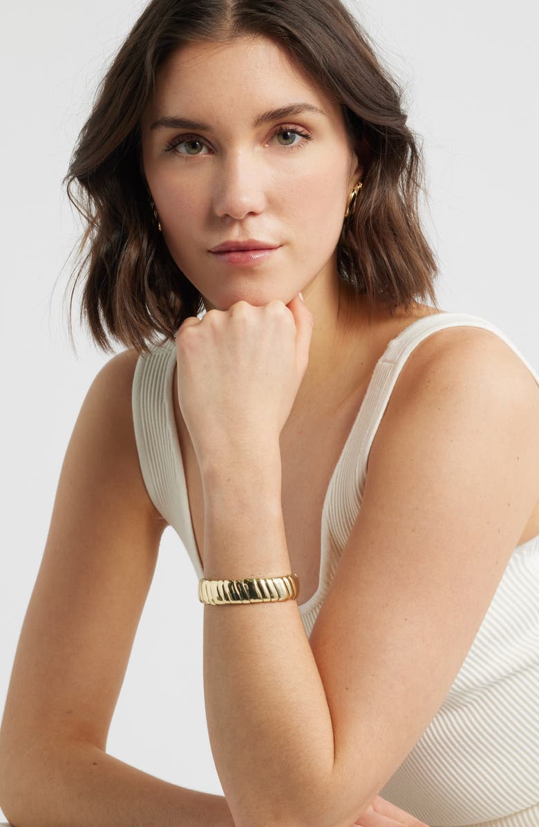 Nordstrom Wavy Link Stretch Bracelet, Alternate, color, Gold